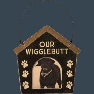 Dog Photo Frame House-Shaped Our Wigglebutt 4.5x4.5 in Rustic Wood Gift Magnet